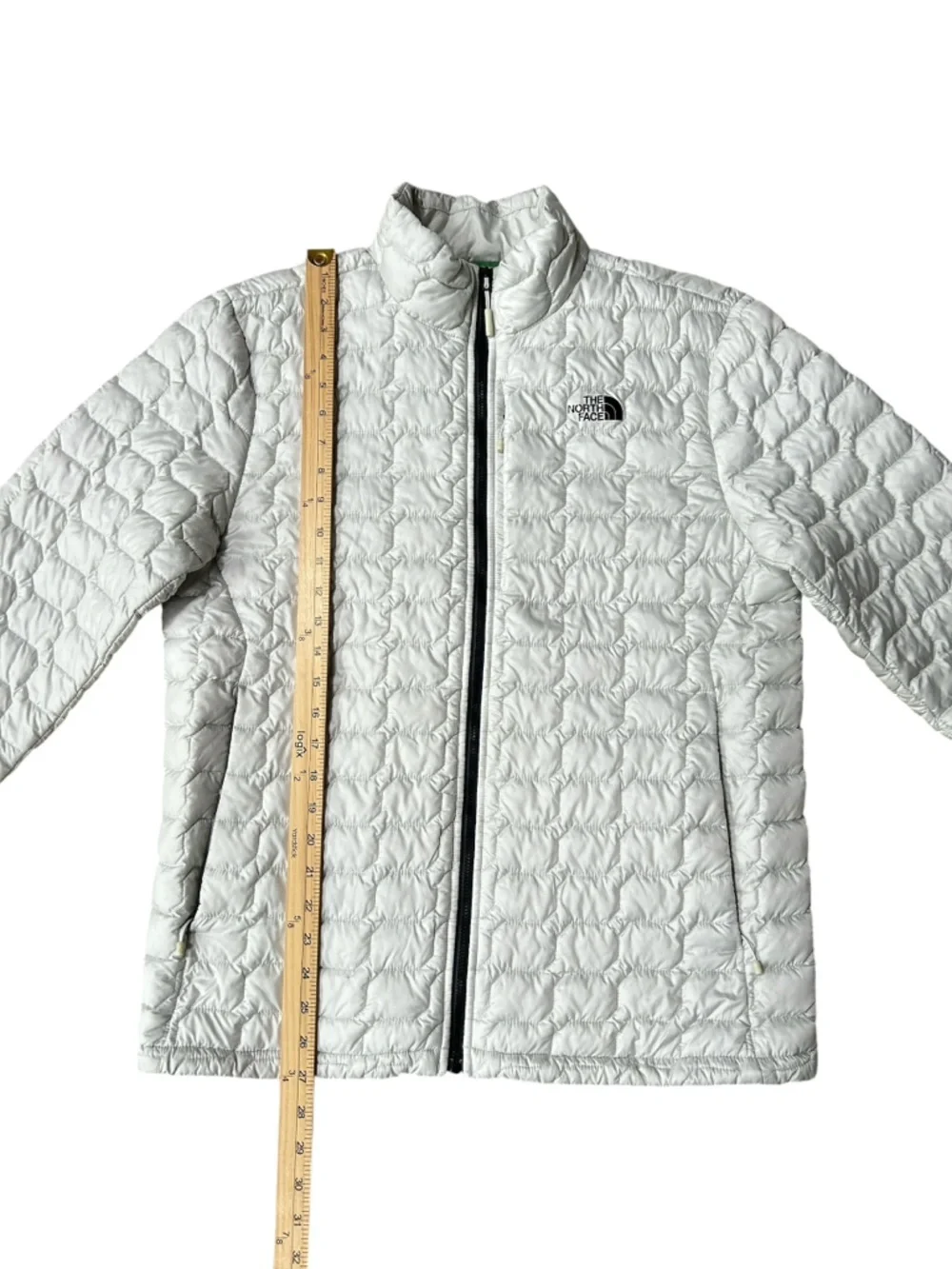 The North Face Men’s ThermoBall Eco Jacket in White, Size Medium